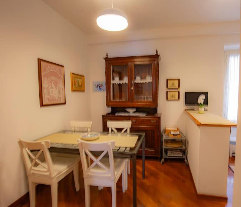 Dimora Al Colosseo, 2 Bedrooms Rome Exterior photo